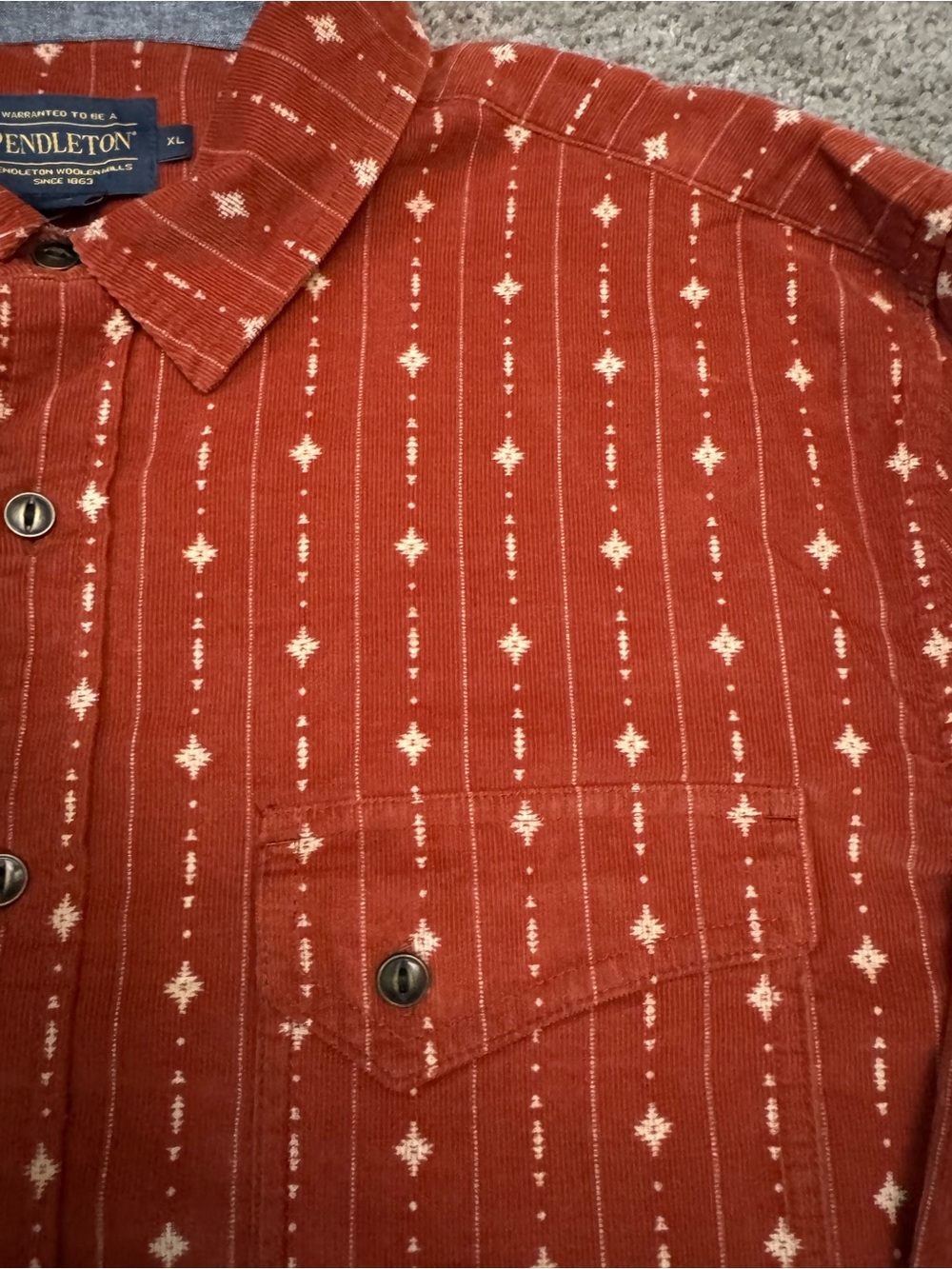 NWT Pendleton Men's Rust Patterned Button-Up Shirt. Size XL - Picture 5 of 9